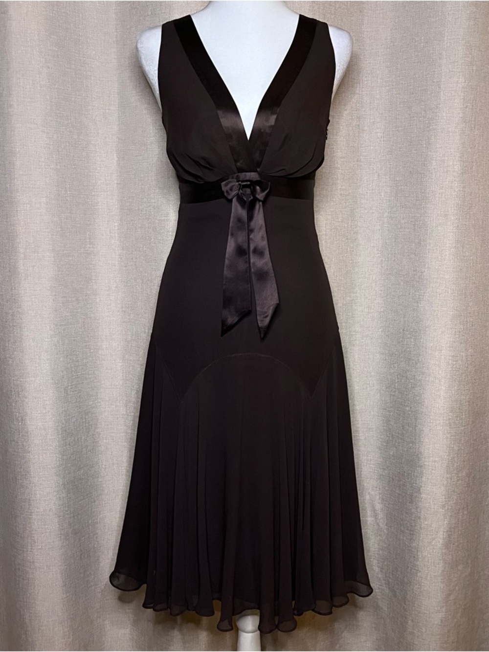 NWT Vintage Y2K Ted Baker Georgette Fit  & Flare Silk Midi Dress Bow Women’s 1